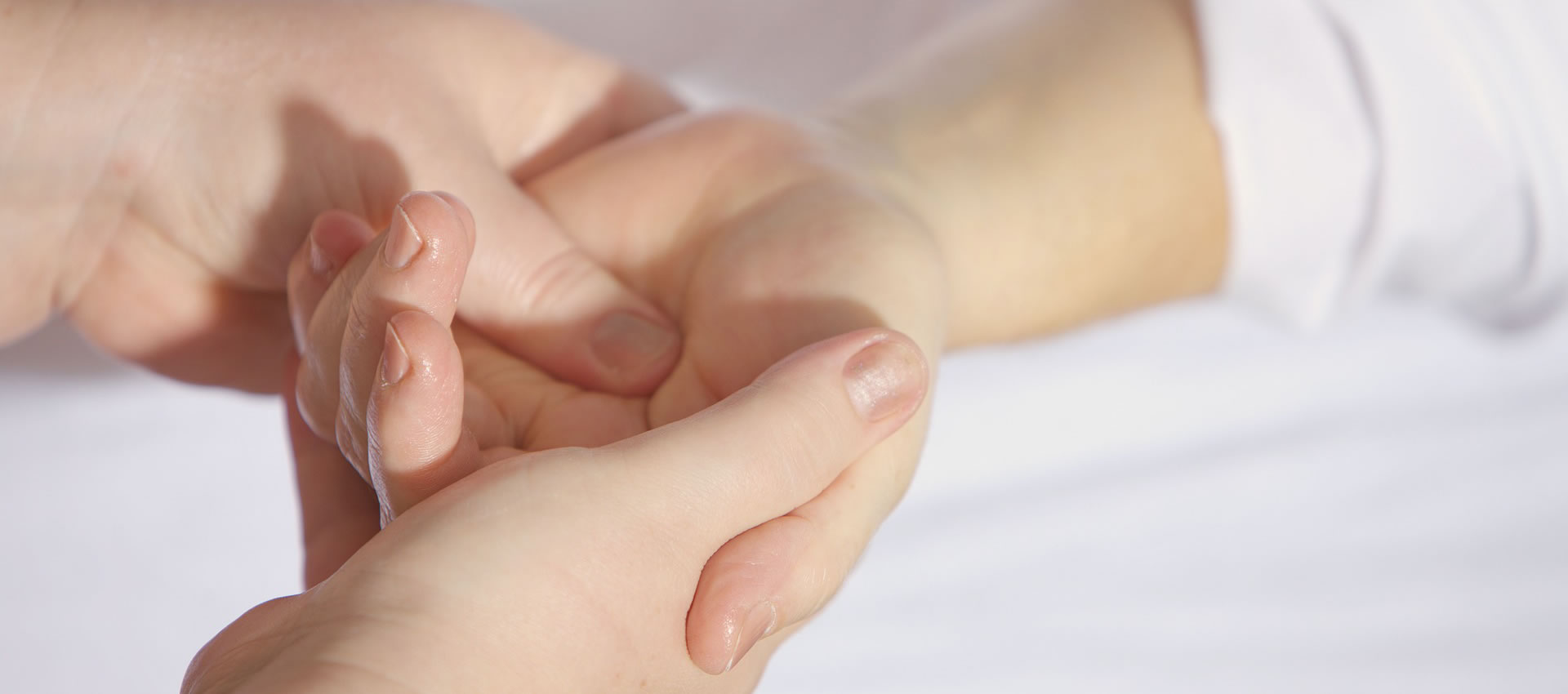 behandlung_haende_1_850 Osteopathie Behandlung Hände